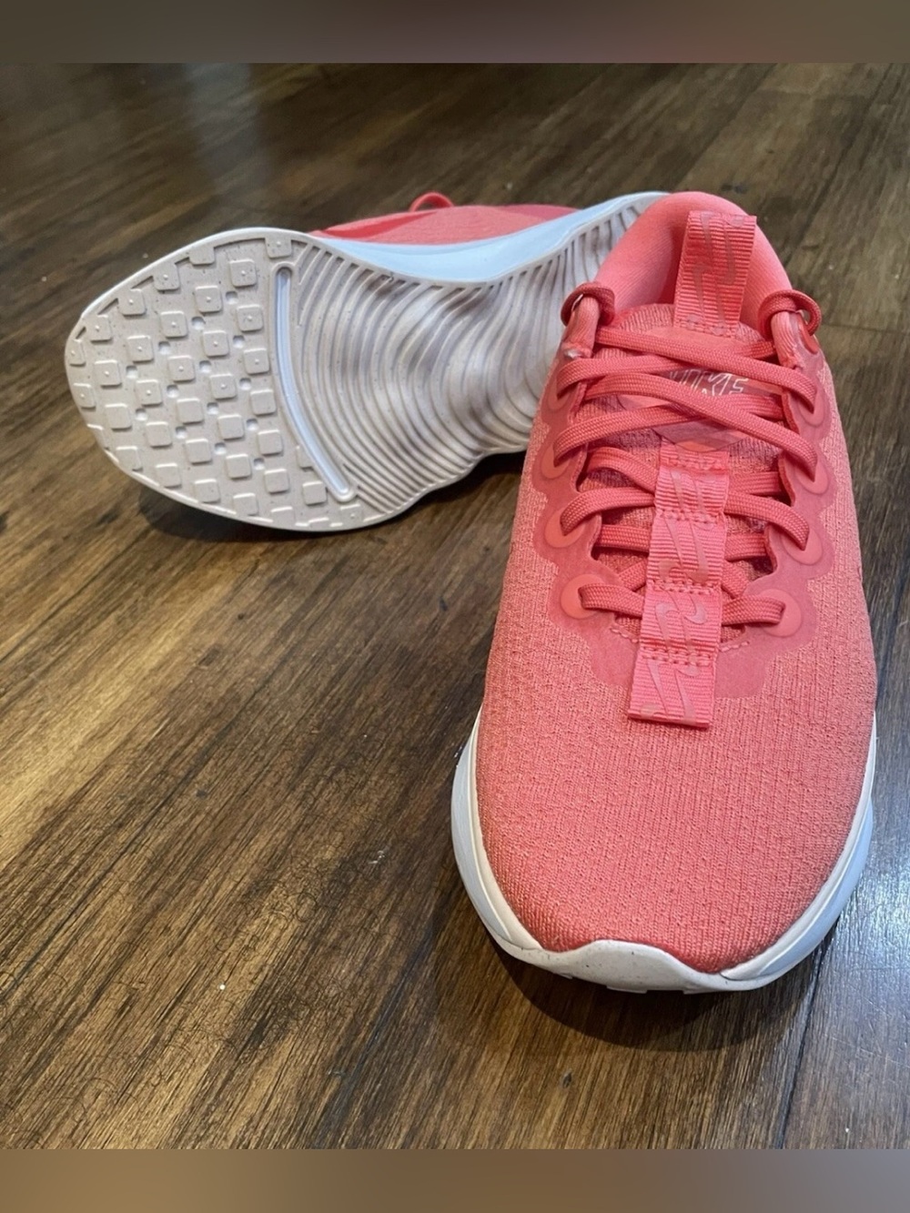 NIKE Motiva Walking Shoes, Women's Size 8.5, Dark Melon - Picture 4 of 6
